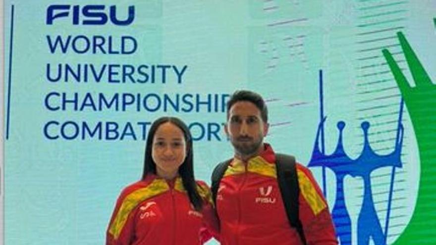 Insaf Bentama, karateka de la Universitat de València, campeona del mundo
