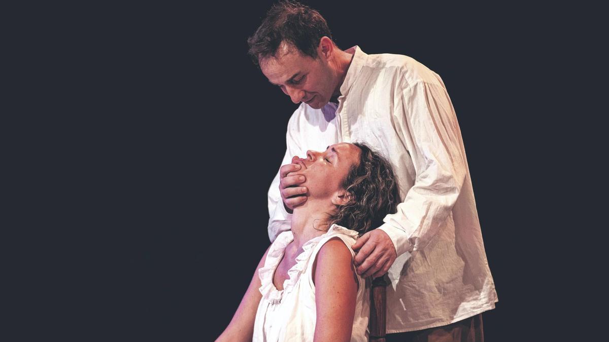 El texto de la obra ha sido adaptado por Sergio Villanueva.