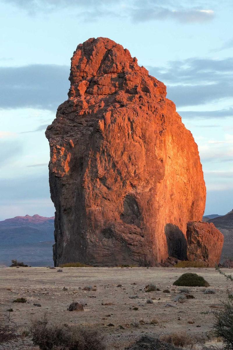 Piedra parada, Esquel