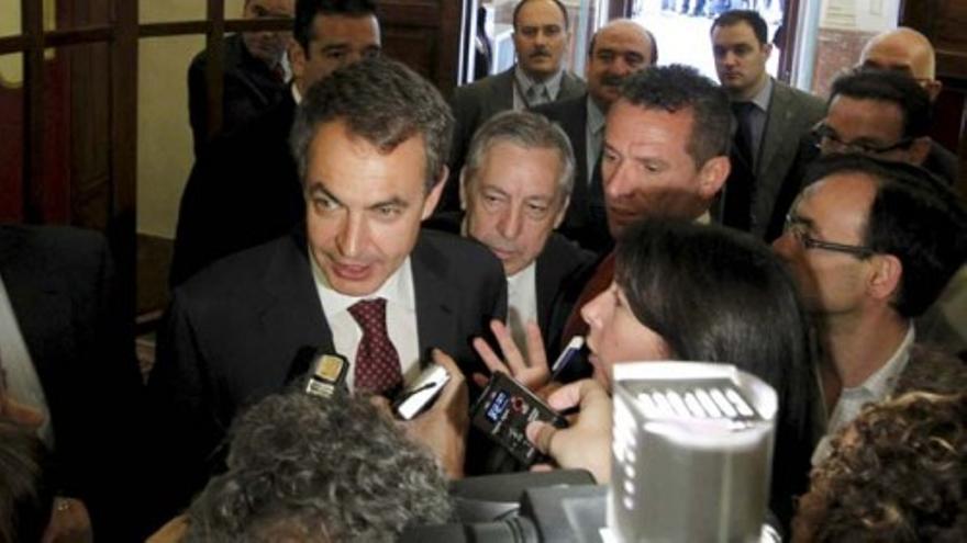 Zapatero: &quot;Vamos a ir a un proceso de primarias&quot;