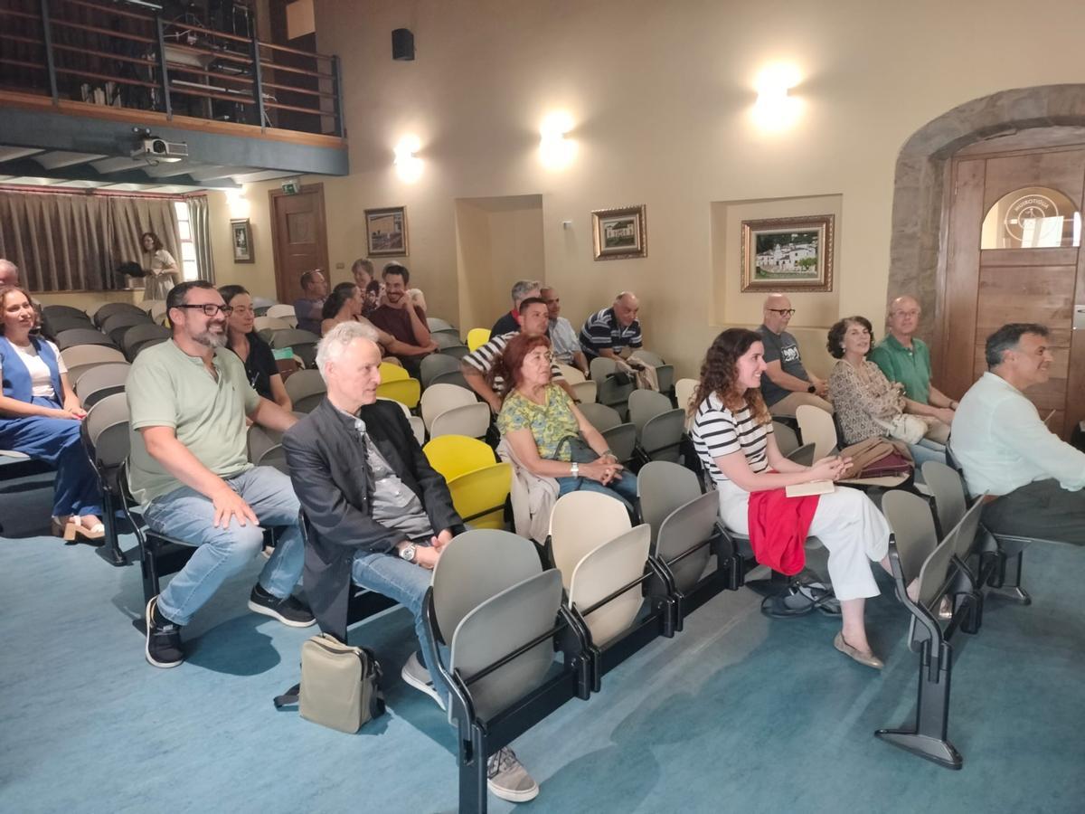 En imágenes: así fue la jornada sobre reto demográfico celebrada en Cangas del Narcea