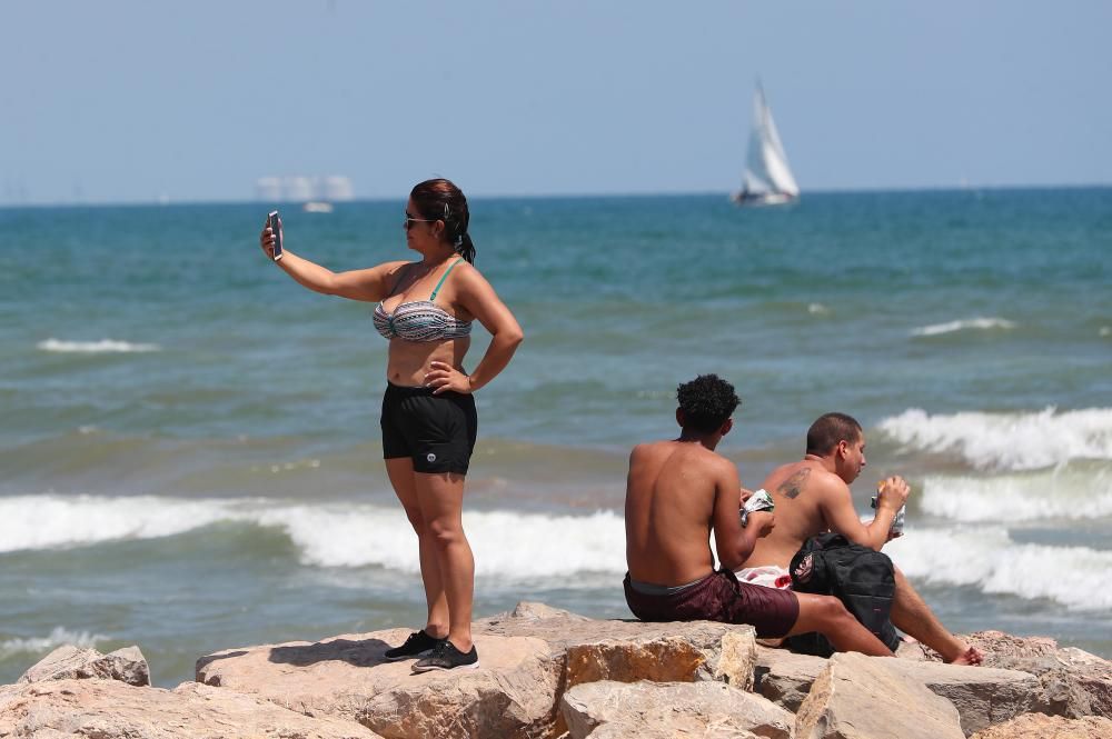 Playas en València medio vacías en el primer fin de semana de agosto