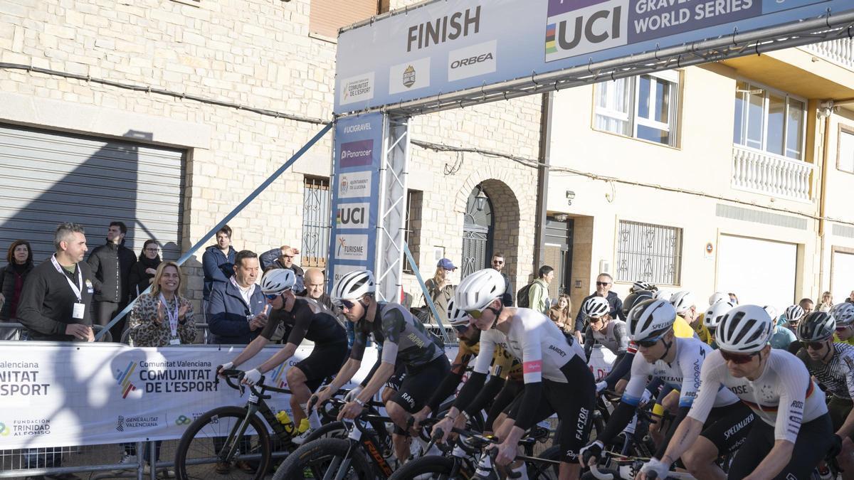 Bardet y Gómez se imponen en la tercera Castellón Gravel Race Orbea Bardet y Gómez se imponen en la tercera Castellón Gravel Race Orbea