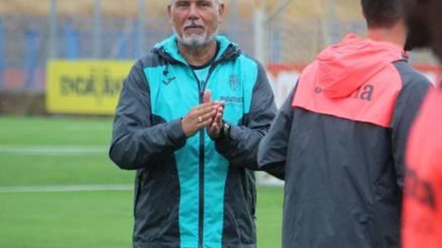 Miguel Álvarez, en un entrenamiento del filial.