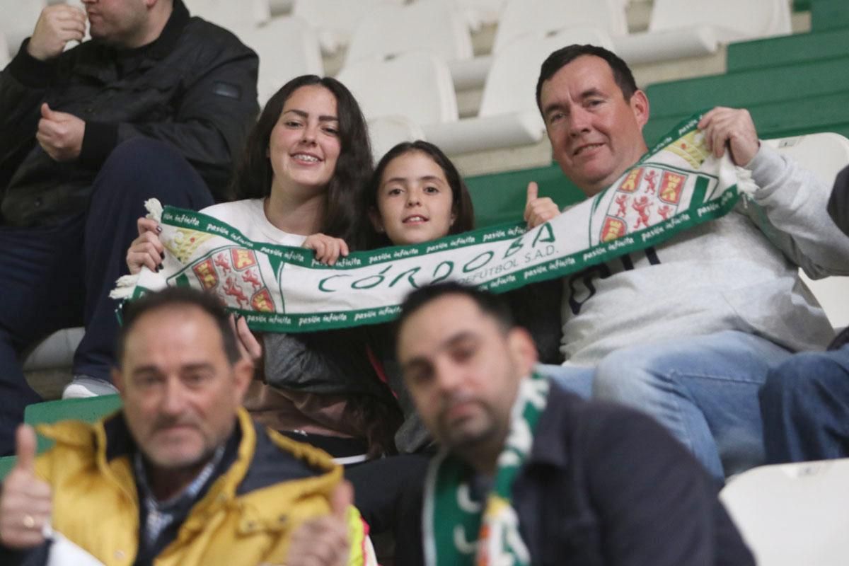 La afición blanquiverde en el Córdoba-Granada