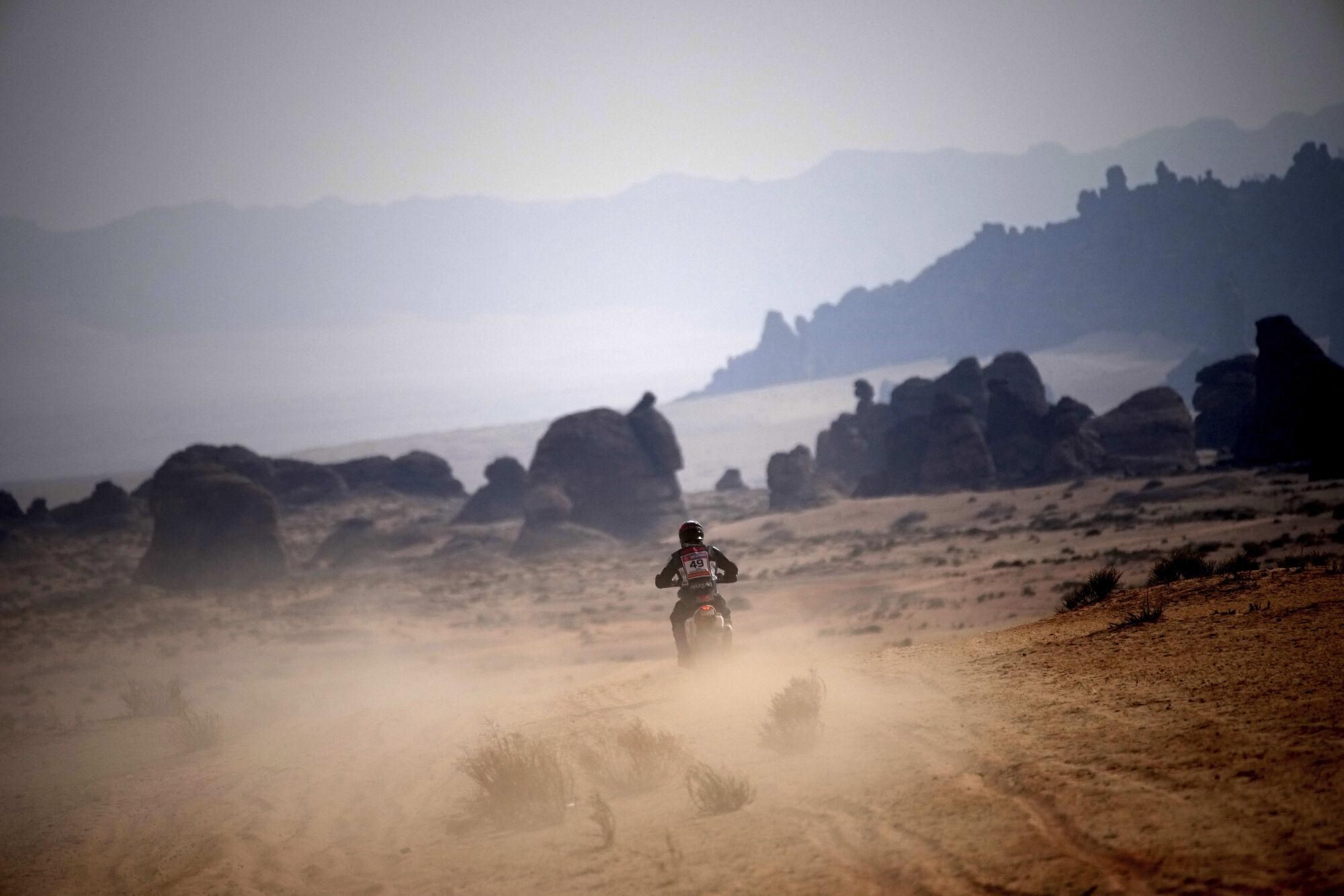 Juan Santiago Rostan of Argentina rides during the fifth stage of the Dakar Rally between Alula and Hail, Saudi Arabia, Thursday, Jan. 9, 2025. (AP Photo/Christophe Ena). EDITORIAL USE ONLY / ONLY ITALY AND SPAIN