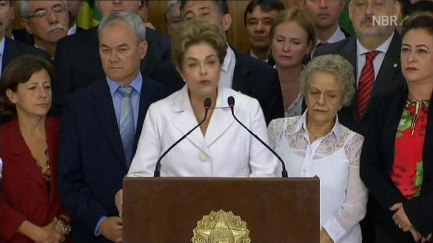 Rousseff clama contra el "impeachment fraudulento"