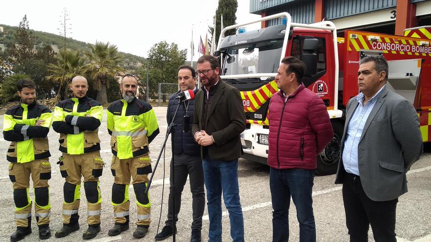 Nuevo vehículo de bomberos en Priego