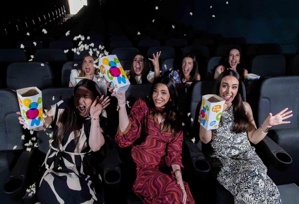 La Bellea del Foc y sus damas comparten su pasión por el cine