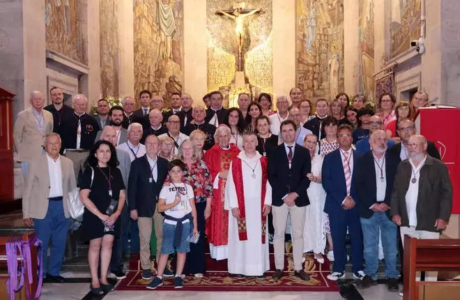 Emoción plena por el Cristo de la Victoria
