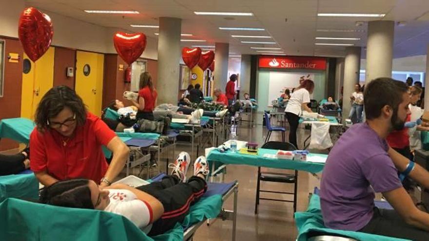 El campus se suma al reto de donación de sangre