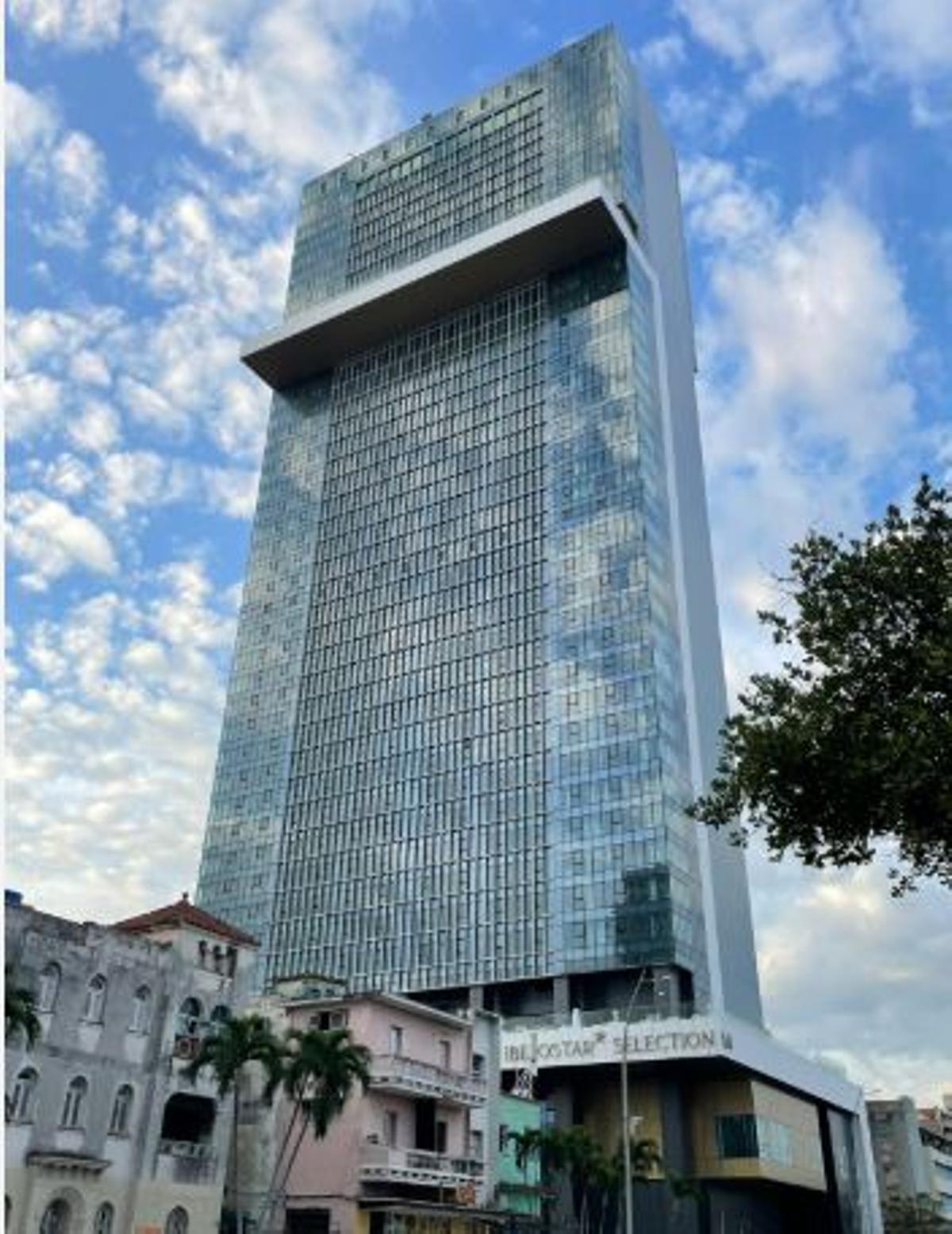 El Iberostar Selection La Habana conocido com la Torre K-23 tiene 594 habitaciones.