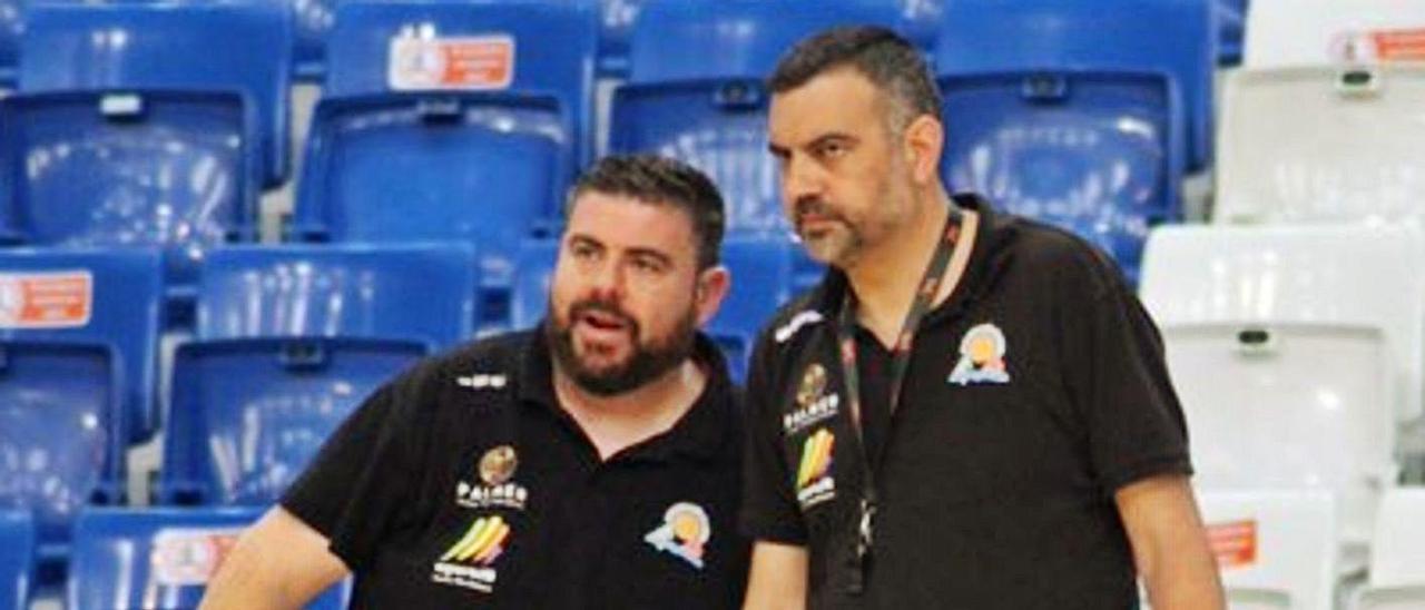 Pau Tomàs y Álex Pérez seguirán dirigiendo al Palmer Palma en la LEB Oro de 2021/2021.