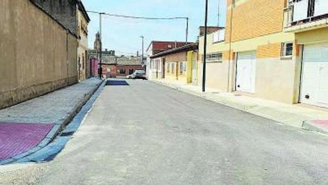 Los trabajos de asfaltado han llegado a Ejea y a todos sus pueblos. | SERVICIO ESPECIAL