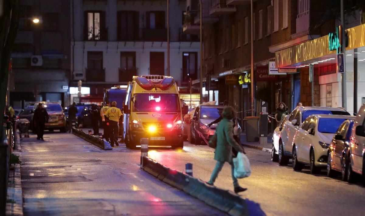 GRAF7702  MADRID  06 04 2018 - Vista de la calle Fernando el Catolico  en el distrito de Chamberi  donde un hombre de 31 anos ha fallecido esta tarde en Madrid tras recibir al menos un disparo en la cabeza cuando caminaba por la calle con unos familiares y ha sido abordado por varias personas que han huido  EFE Zipi