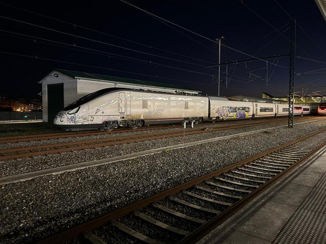 El «hermano pequeño» de los trenes Avril llega a Galicia