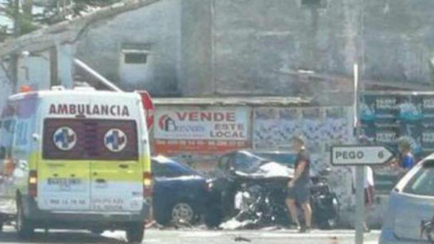 Seis heridos en un choque en el tramo de Oliva donde murieron cuatro ciclistas