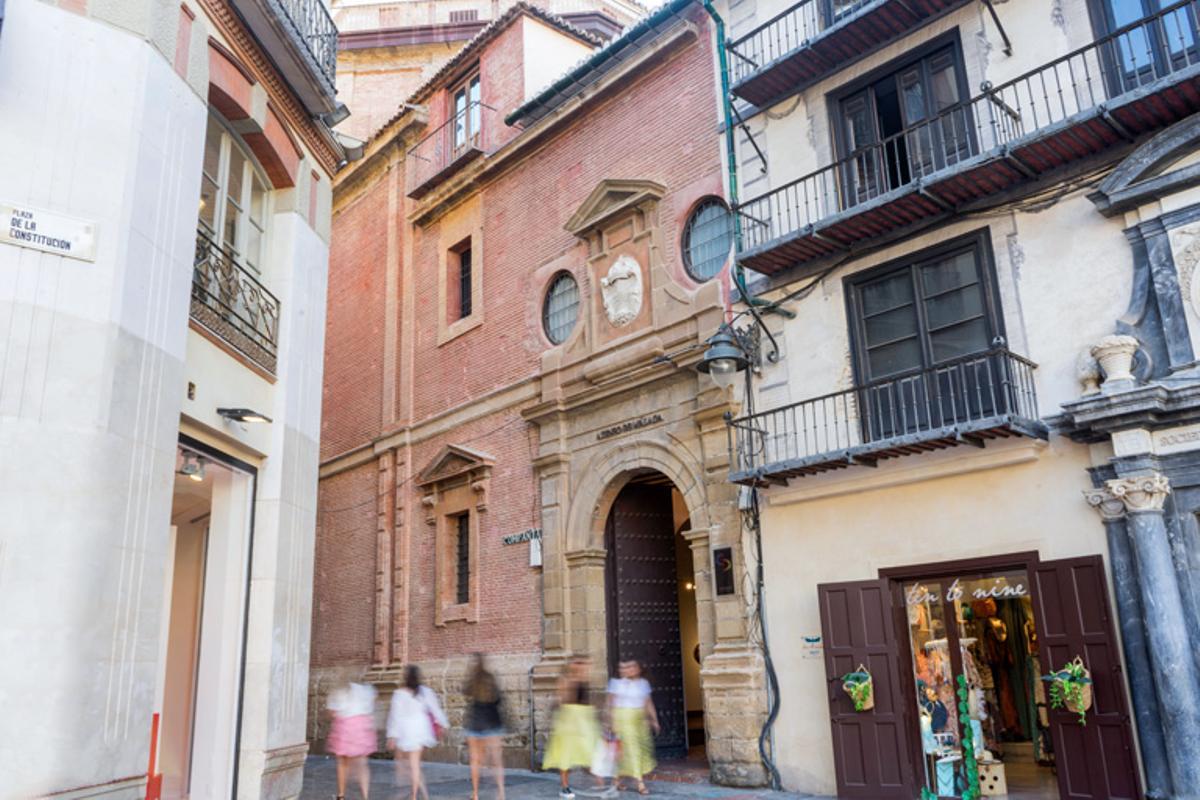 Fachada del Ateneo de Málaga.