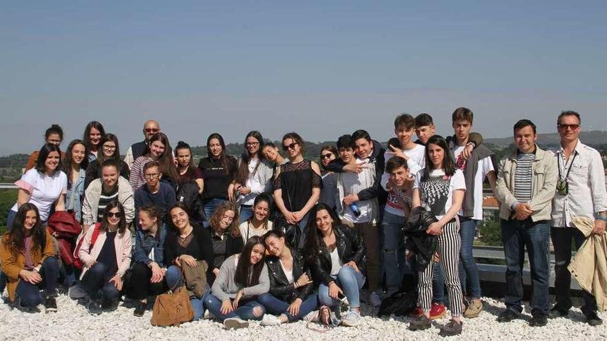 Peña acompañó a los alumnos franceses en su visita al Castro Tecnolóxico.