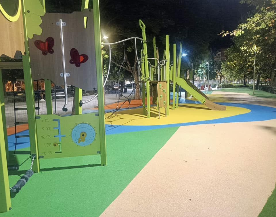 El parque infantil de la Alameda amplía sus instalaciones - Levante-EMV