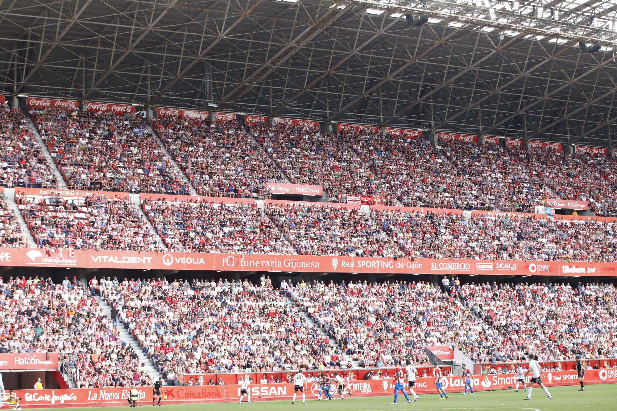 En imágenes: así fue el empate entre Burgos y Sporting en El Molinón