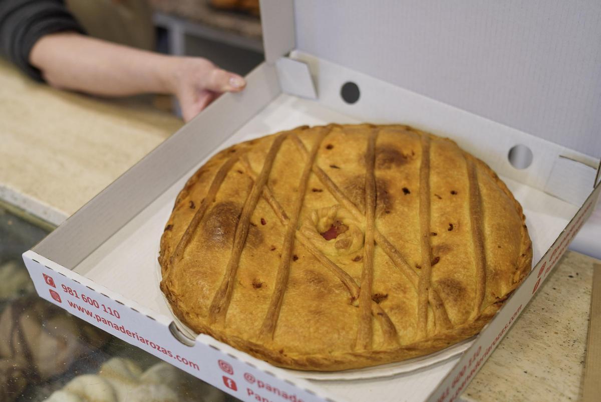 La popular empanada de la Panadería Rozas.