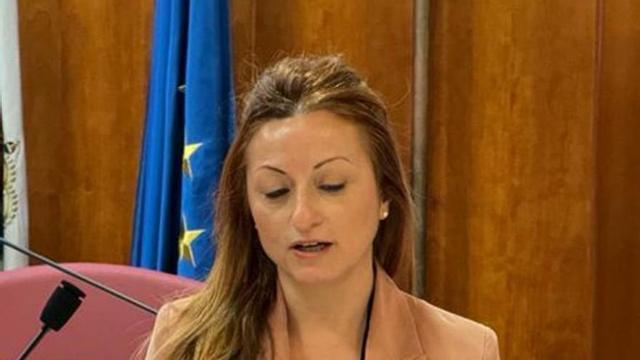 Patricia Iglesias toma posesión en un pleno bronco por el 18-F y la ...