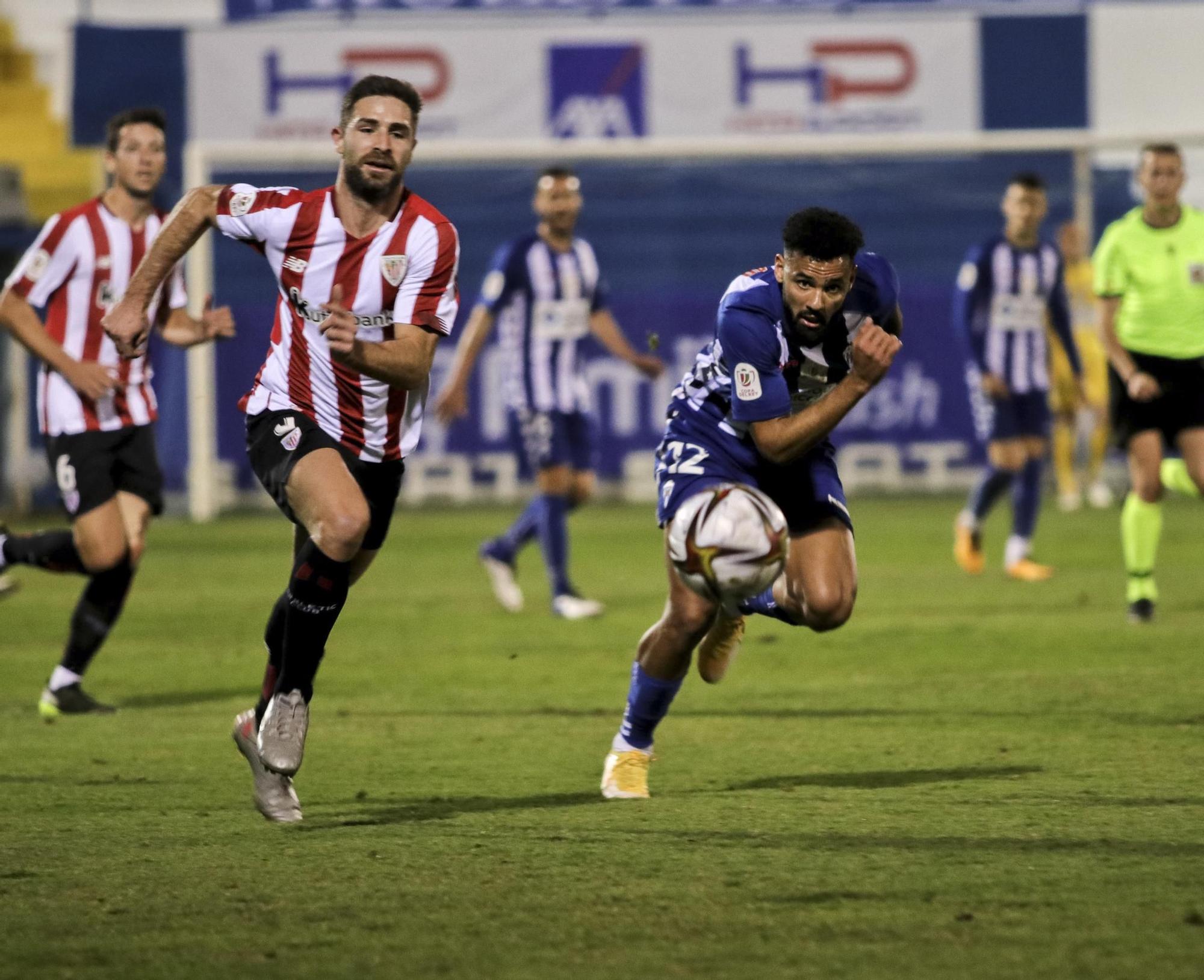 El supercampeón sufre en Alcoy (Alcoyano 1 - Athletic 2)