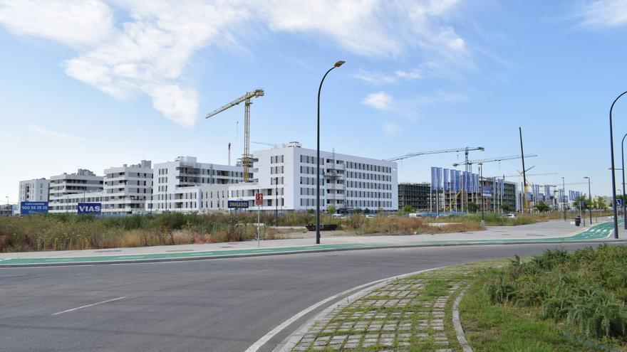 Tussam abrirá una línea rápida para el barrio de Isla Natura en Palmas Altas: recorrido y horarios del nuevo autobús