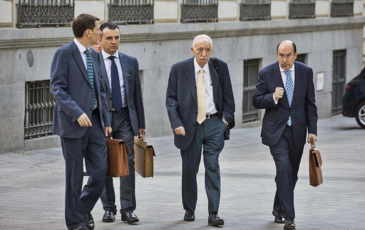 El Supremo valora si mantiene el archivo de la causa de las preferentes ...