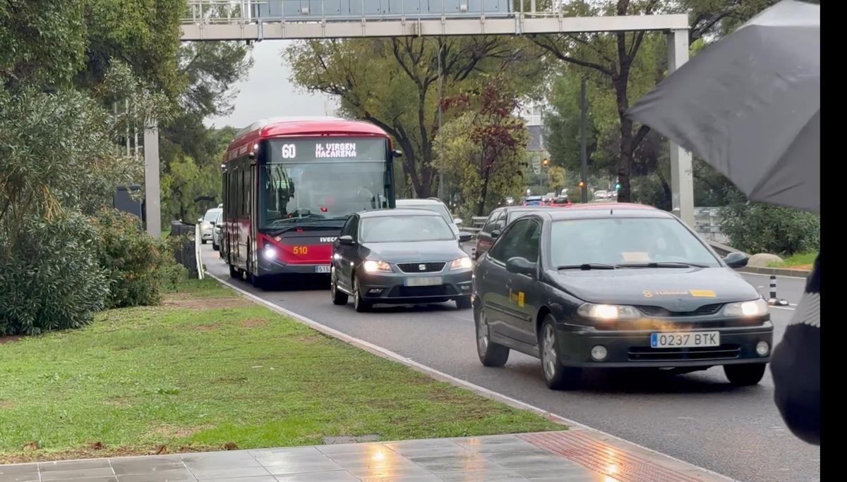 Un autobús de la línea 60 de Tussam