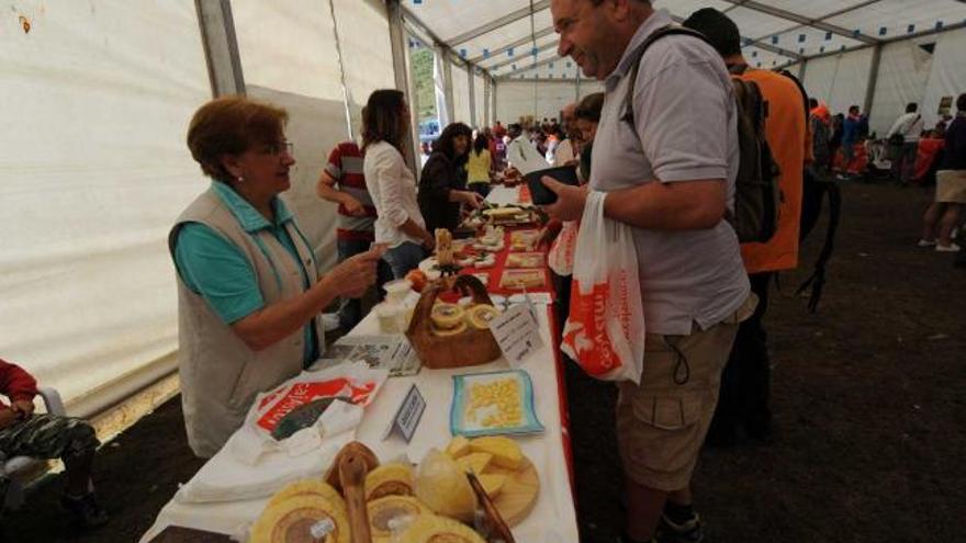 Dieciséis productores participarán el sábado en el XXVI Certamen del queso casín