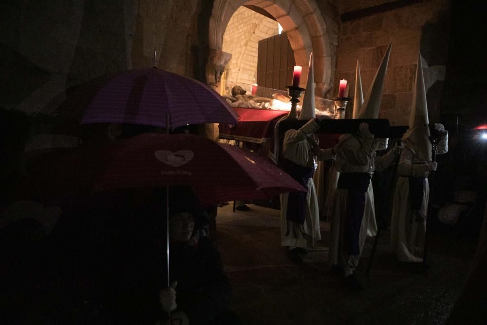 Semana Santa en Zamora: Procesión del Yacente