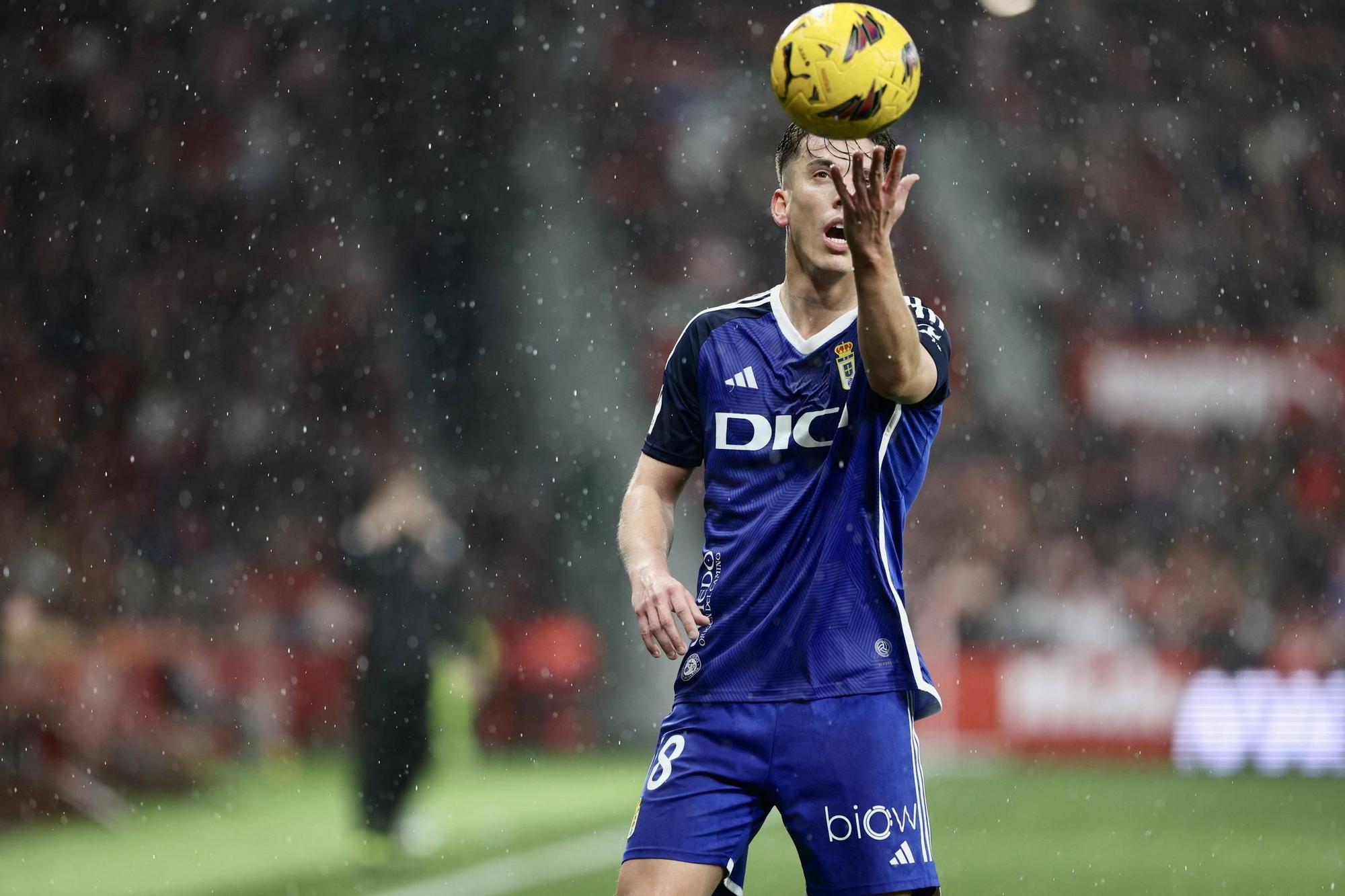 Real Sporting - Real Oviedo: el derbi en imágenes