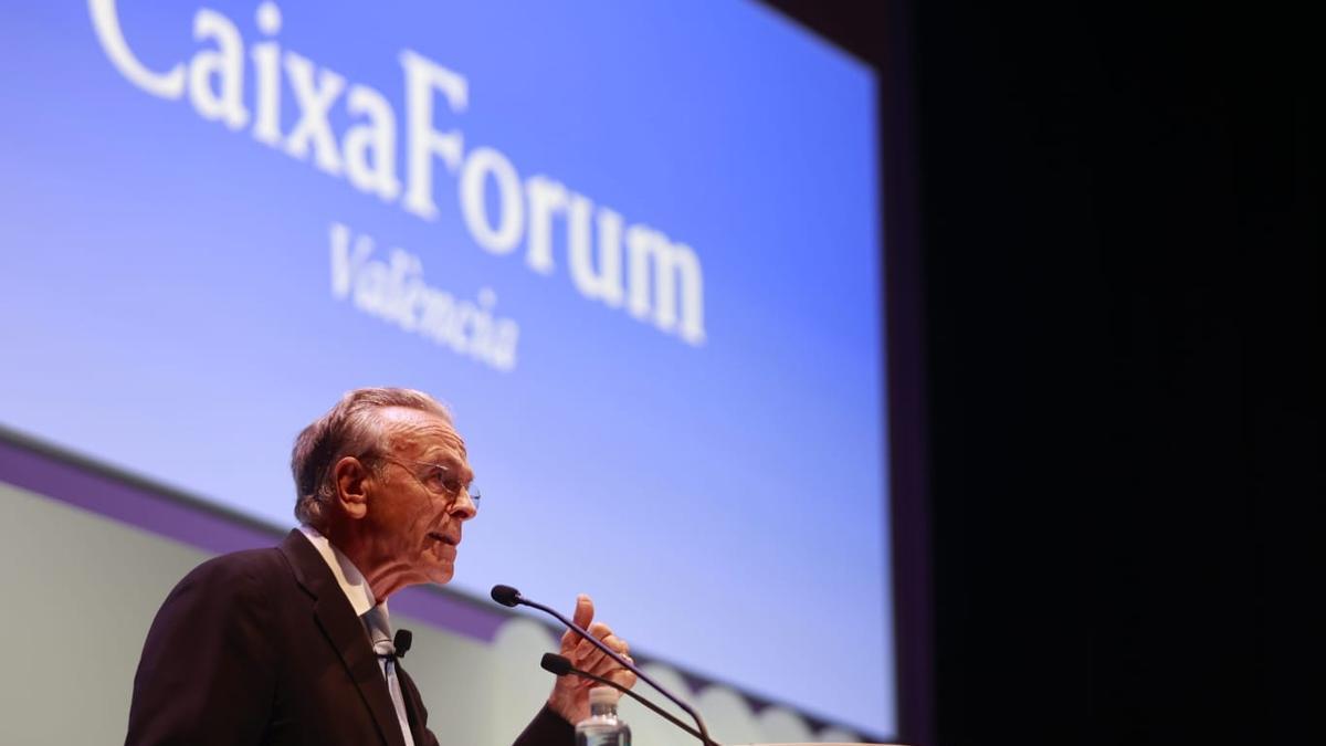 Isidro Fainé durante su intervención en el acto de inauguración