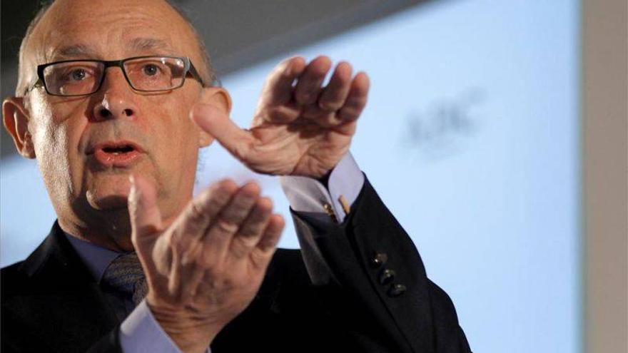 Montoro dice que se agilizará la devolución del IVA a pequeños exportadores