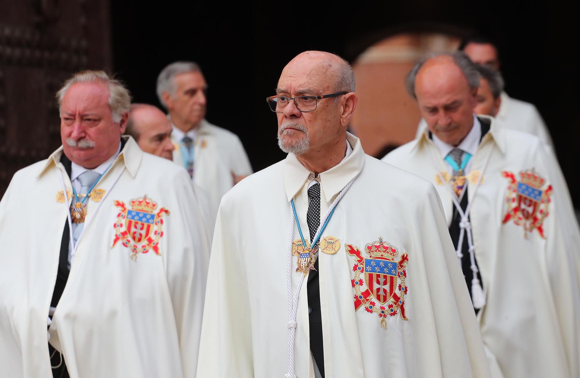 La Geperudeta recorre València en la procesión general