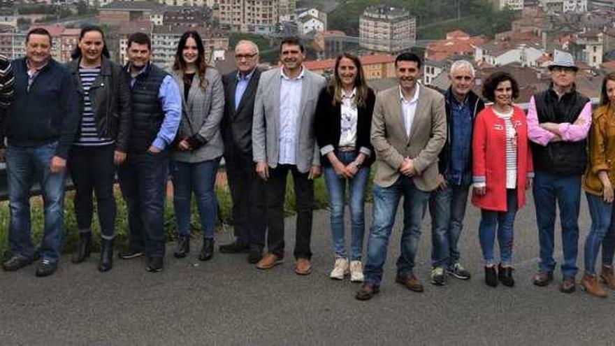 Integrantes de la candidatura del PP de Cangas del Narcea.