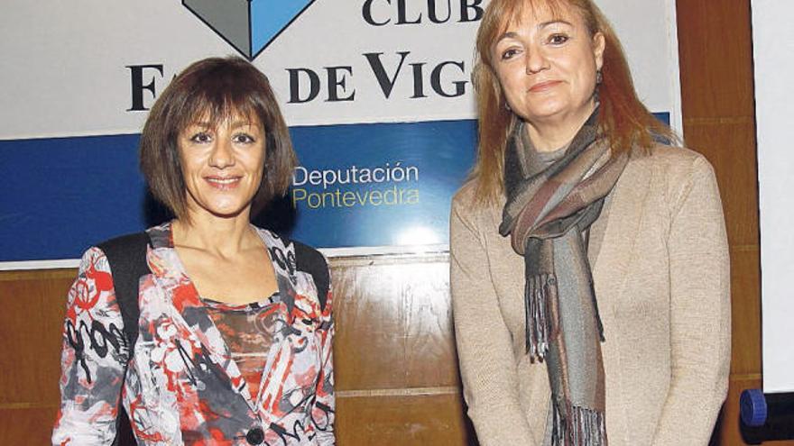 Cristina Morató (derecha) fue presentada por Chus Lago, concelleira de Igualdade de Vigo.  // Ricardo Grobas