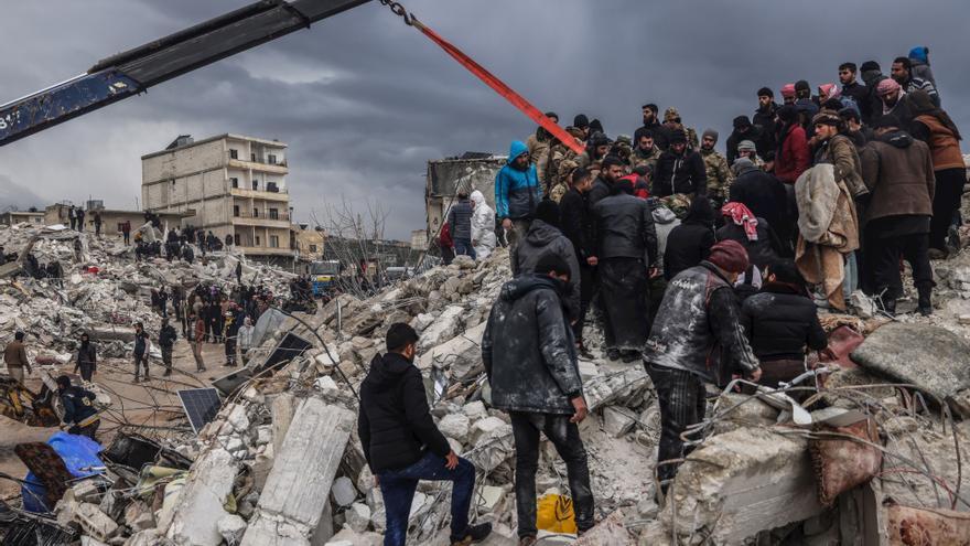 Dos jóvenes españolas residentes en Turquía narran el horror de los primeros momentos del terremoto