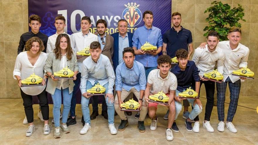 Homenaje a los jugadores que llevan una década de amarillo