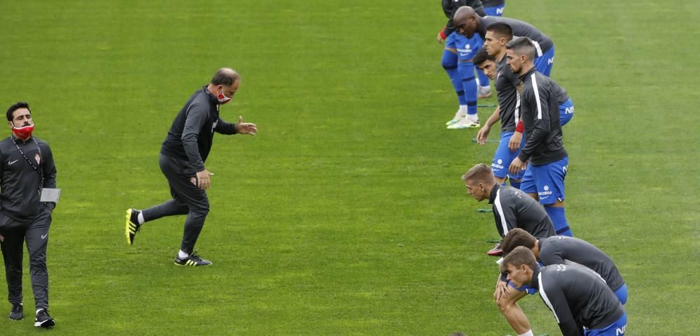 El partido entre el Sporting y la Ponferradina, en imágenes