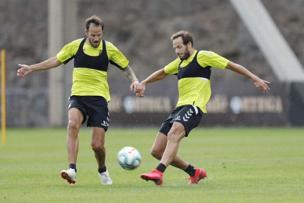 Primer entrenamiento de la UD Las Palmas en su fas