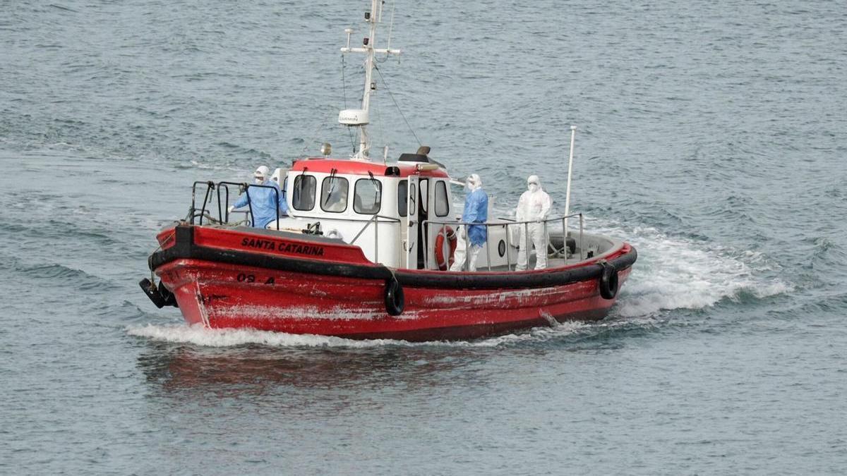 Evacuació de malalts del creuer.