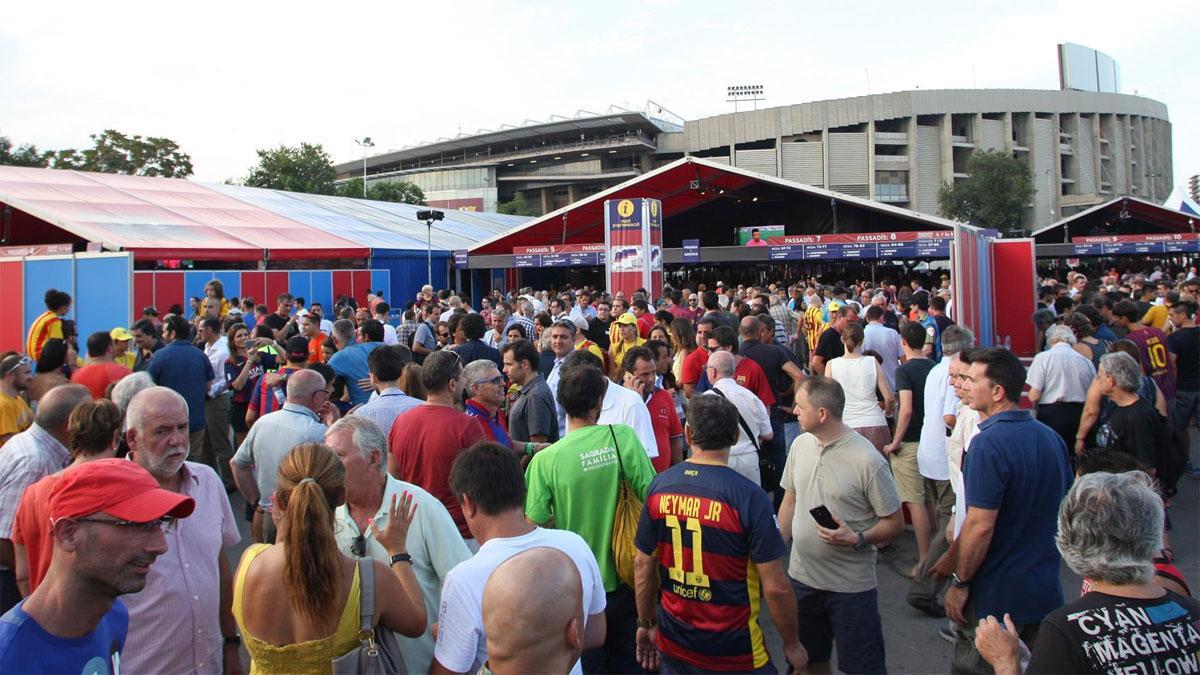 Aficionados del Barça, durante las últimas elecciones