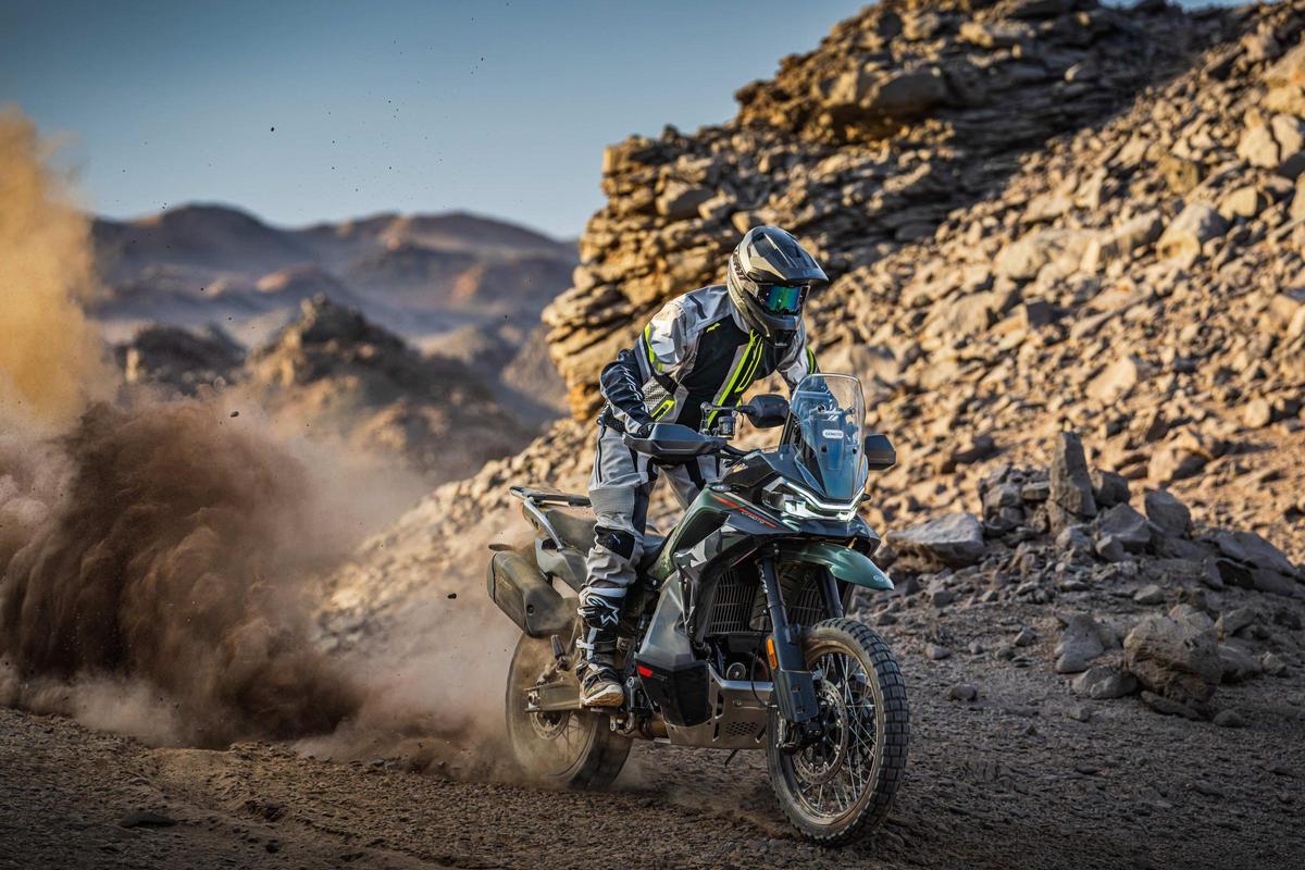 CFMOTO 1000MT-X: La trail que quiere poner patas arriba el segmento maxi adventure