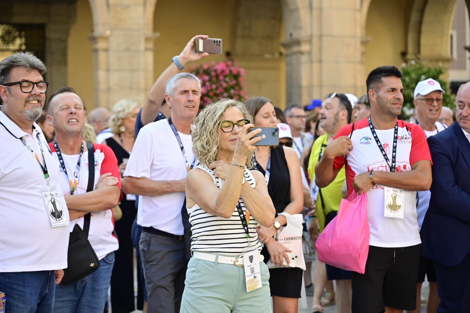 Galería | Un millar de peñistas toman Castellón