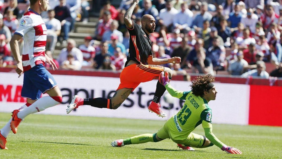 Simone Zaza fue protagonista en un Granada-Valencia en Los Cármenes