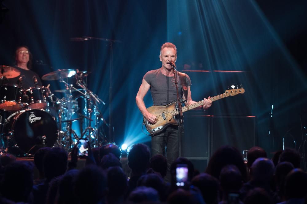 Sting reabre Bataclan un año después de la matanza