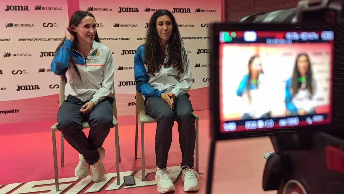 Paula Sevilla y Rocío Arroyo, con SPORT